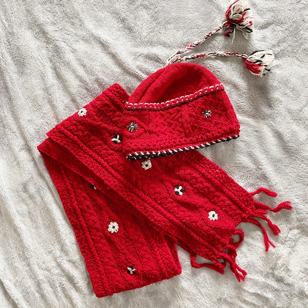 Coldwater Creek hat/scarf set